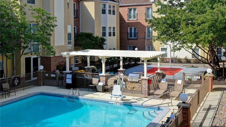 Homewood Suites Kansas City Airport Pool