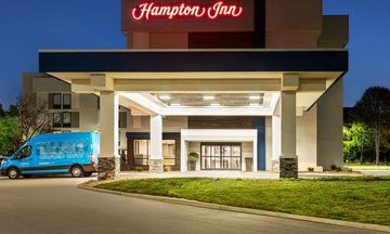 Hampton Inn Kansas City-Airport