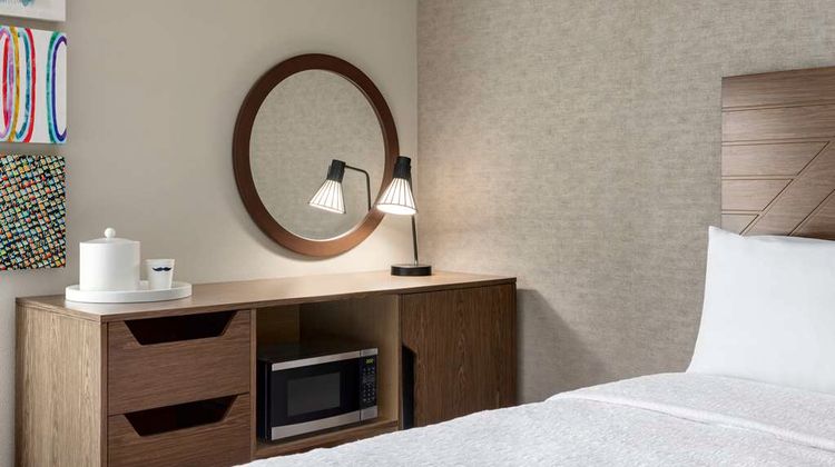 Hampton Inn Kansas City-Airport Room