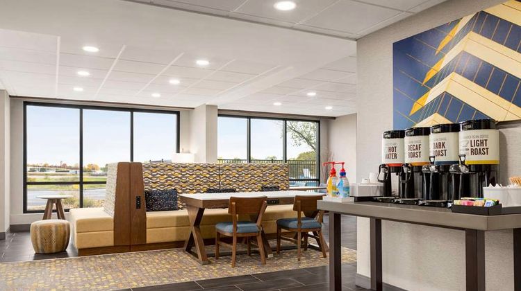 Hampton Inn Kansas City-Airport Restaurant