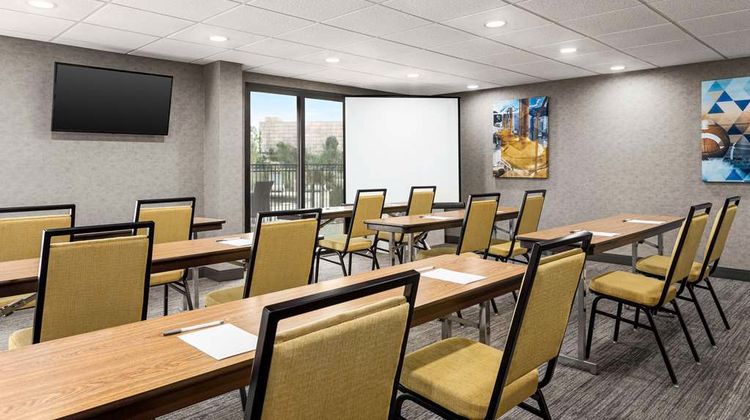 Hampton Inn Kansas City-Airport Meeting