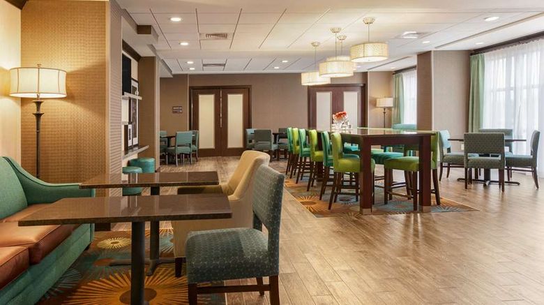 <b>Hampton Inn, Belton Lobby</b>. Images powered by <a href="https://iceportal.shijigroup.com/" title="IcePortal" target="_blank">IcePortal</a>.