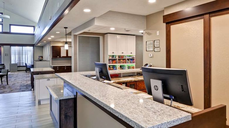 <b>Homewood Suites Overland Park Lobby</b>. Images powered by <a href="https://iceportal.shijigroup.com/" title="IcePortal" target="_blank">IcePortal</a>.