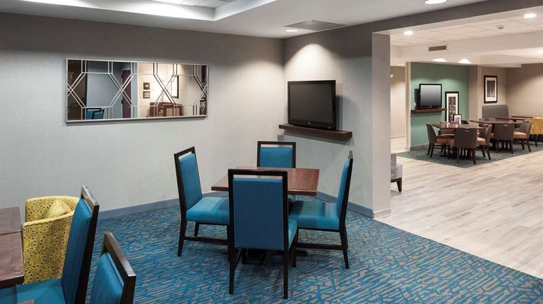 <b>Hampton Inn Kansas City/Liberty Lobby</b>. Images powered by <a href="https://iceportal.shijigroup.com/" title="IcePortal" target="_blank">IcePortal</a>.