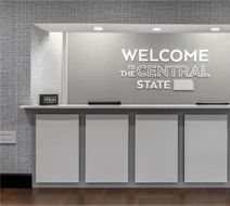 Hampton Inn Olathe Lobby