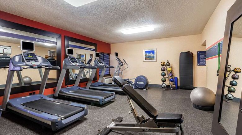 <b>Hampton Inn Milwaukee Airport Health</b>. Images powered by <a href="https://iceportal.shijigroup.com/" title="IcePortal" target="_blank">IcePortal</a>.