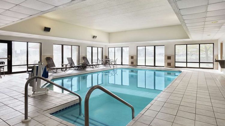 Hampton Inn Milwaukee - Brookfield Pool