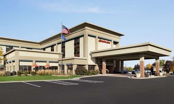 Hampton Inn Milwaukee - Brookfield