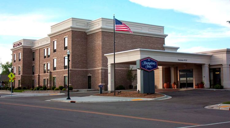 Hampton Inn Burlington Exterior