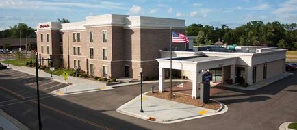 Hampton Inn Burlington Exterior