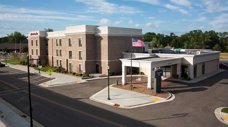 Hampton Inn Burlington Exterior