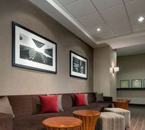 Hampton Inn & Suites Milwaukee/Downtown Lobby