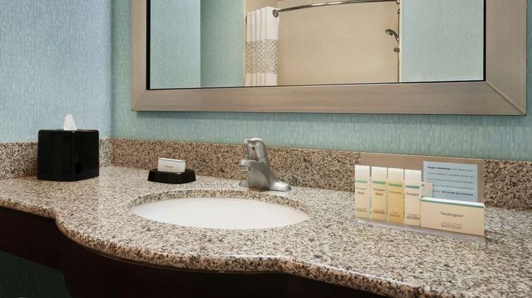 Hampton Inn and Suites Grafton Room