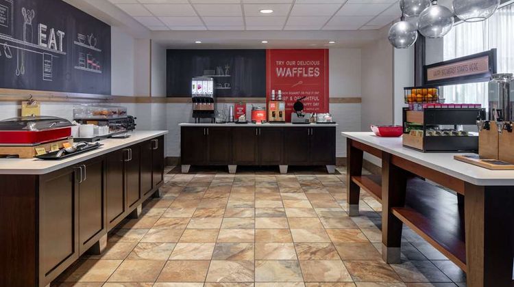 Hampton Inn and Suites Grafton Restaurant