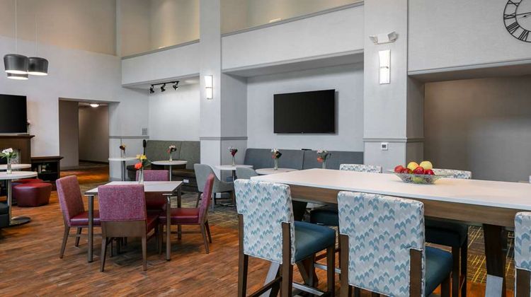 Hampton Inn and Suites Grafton Restaurant