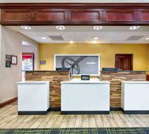 Hampton Inn & Suites Jackson Lobby