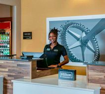 Hampton Inn & Suites Jackson Lobby