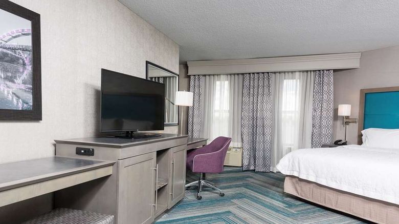 <b>Hampton Inn Midland Room</b>. Images powered by <a href="https://iceportal.shijigroup.com/" title="IcePortal" target="_blank">IcePortal</a>.