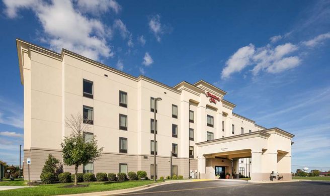 Hampton Inn Middletown Exterior