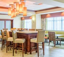 Hampton Inn Middletown Lobby