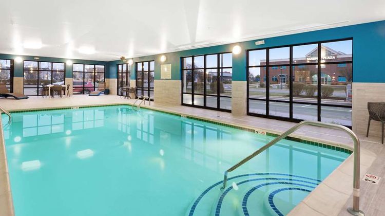 Hampton Inn Middletown Pool