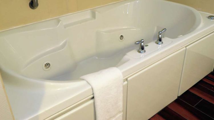 Hampton Inn & Suites Lamar Room
