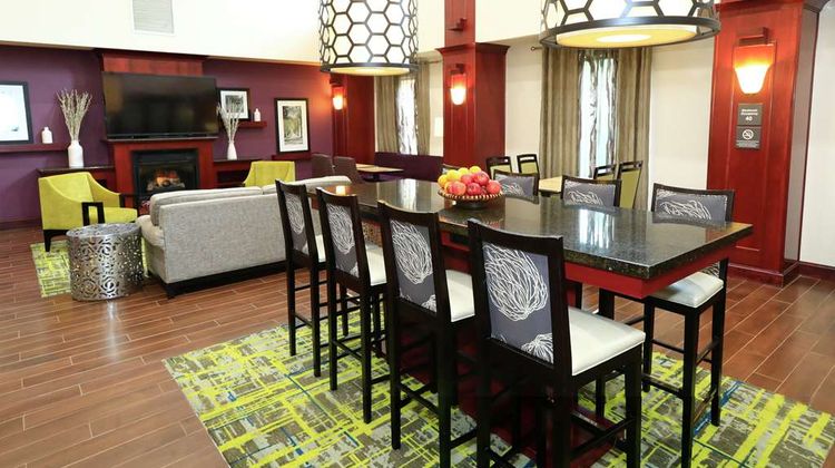 Hampton Inn & Suites Lamar Lobby
