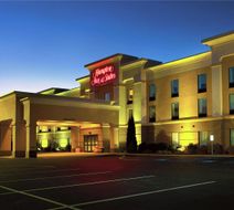 Hampton Inn & Suites Lamar Exterior
