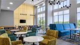<b>Hampton Inn & Suites Moline Lobby</b>. Images powered by <a href="https://iceportal.shijigroup.com/" title="IcePortal" target="_blank">IcePortal</a>.