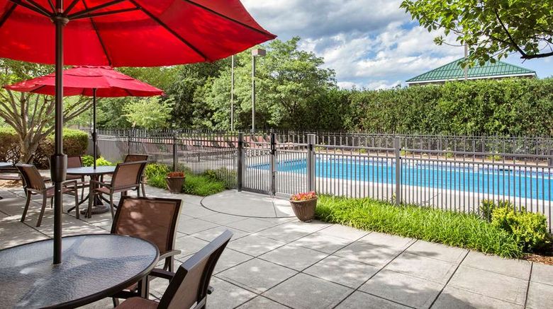 <b>Hampton Inn Middletown Pool</b>. Images powered by <a href="https://iceportal.shijigroup.com/" title="IcePortal" target="_blank">IcePortal</a>.