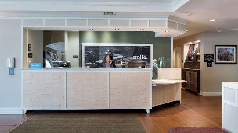 <b>Hampton Inn Middletown Lobby</b>. Images powered by <a href="https://iceportal.shijigroup.com/" title="IcePortal" target="_blank">IcePortal</a>.