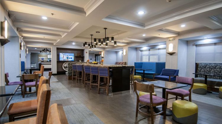 Hampton Inn West Monroe Lobby
