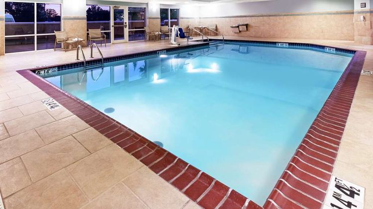 Hampton Inn Miami Pool