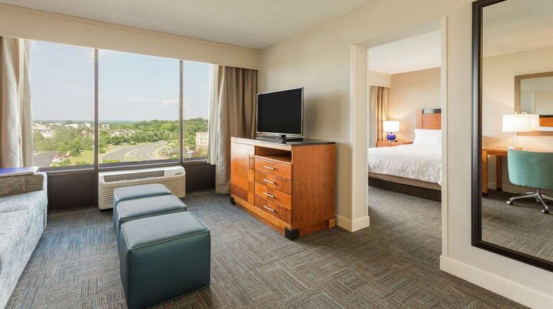 <b>Hampton Inn Manassas Room</b>. Images powered by <a href="https://iceportal.shijigroup.com/" title="IcePortal" target="_blank">IcePortal</a>.