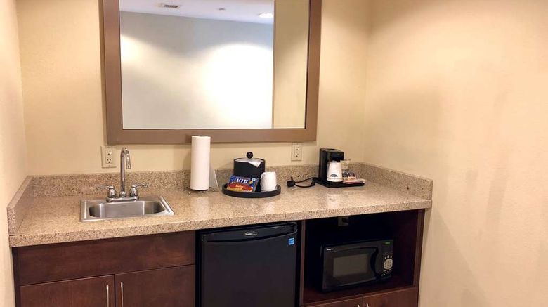 <b>Hampton Inn & Suites Woodstock Other</b>. Images powered by <a href="https://iceportal.shijigroup.com/" title="IcePortal" target="_blank">IcePortal</a>.