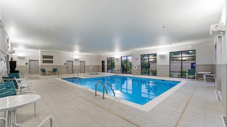 Hampton Inn & Suites Woodstock Pool