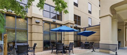 Hampton Inn & Suites Woodstock Exterior