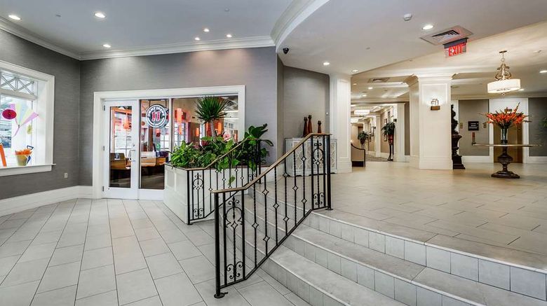 <b>Hampton Inn & Suites Dtwn Historic Lobby</b>. Images powered by <a href="https://iceportal.shijigroup.com/" title="IcePortal" target="_blank">IcePortal</a>.