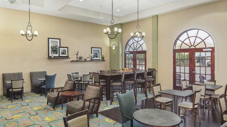 <b>Hampton Inn Fairhope - Mobile Bay Lobby</b>. Images powered by <a href="https://iceportal.shijigroup.com/" title="IcePortal" target="_blank">IcePortal</a>.