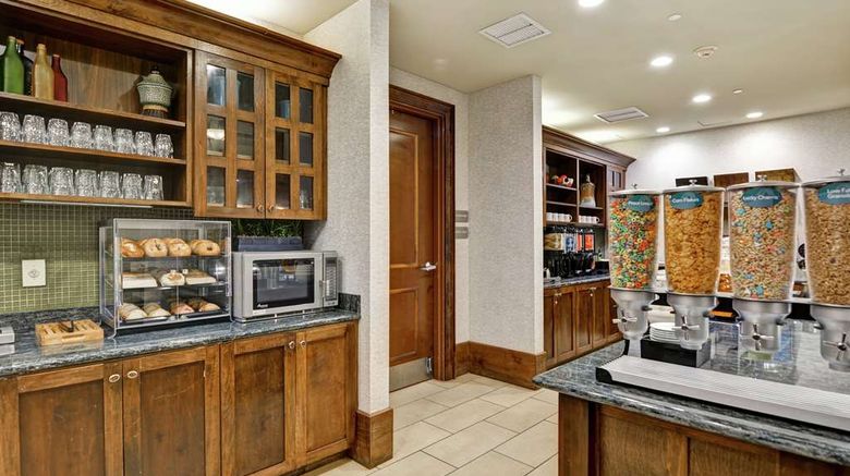 <b>Homewood Suites by Hilton-East Bay Restaurant</b>. Images powered by <a href="https://iceportal.shijigroup.com/" title="IcePortal" target="_blank">IcePortal</a>.