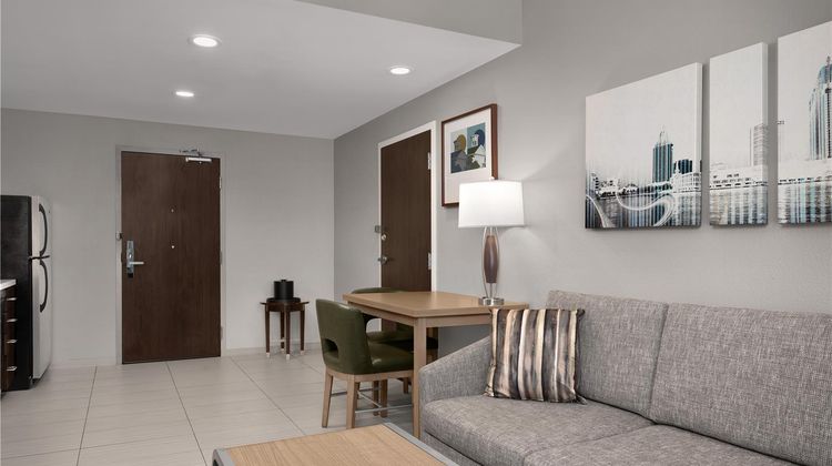 Homewood Suites Mobile I-65/Airport Room