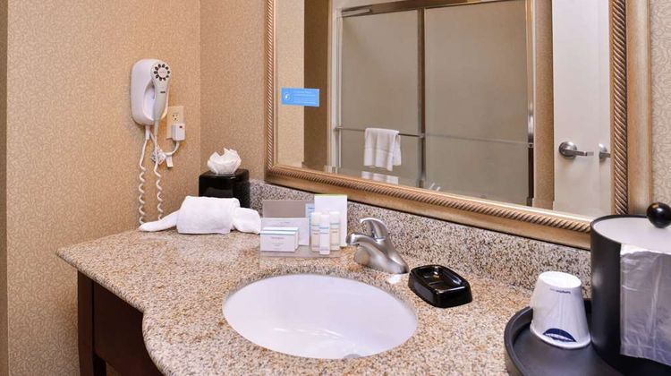 Hampton Inn Jackson AL Room