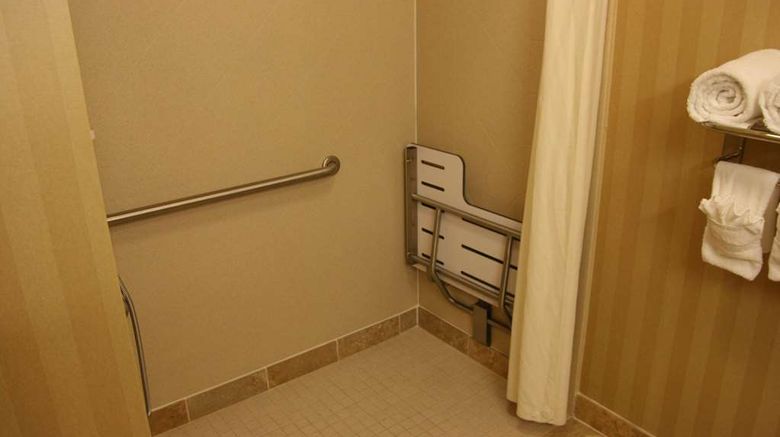 <b>Hampton Inn Mobile Providence Park Room</b>. Images powered by <a href="https://iceportal.shijigroup.com/" title="IcePortal" target="_blank">IcePortal</a>.
