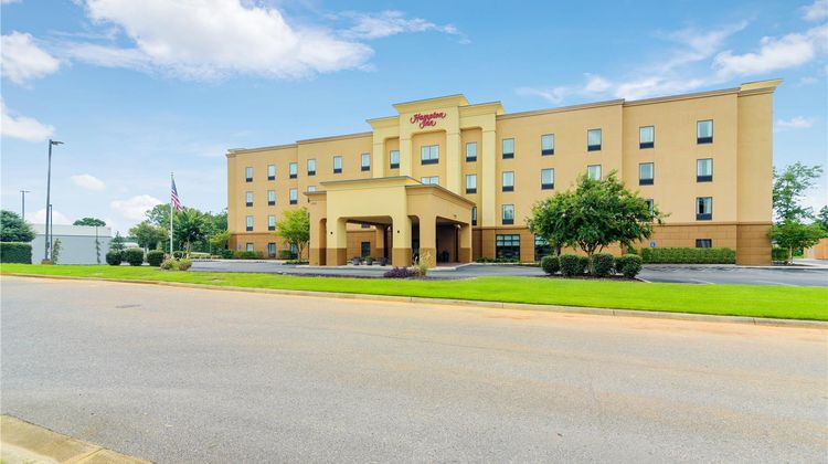 Hampton Inn Foley Exterior