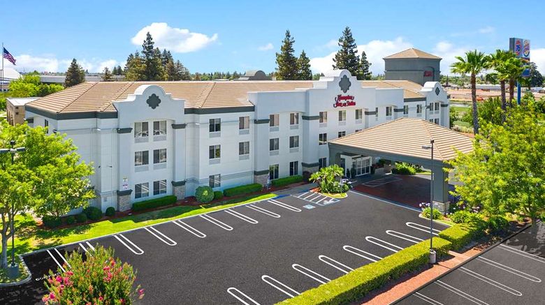 Hampton Inn  and  Suites Modesto-Salida Exterior. Images powered by <a href="https://iceportal.shijigroup.com" target="_blank" rel="noopener">Ice Portal</a>.