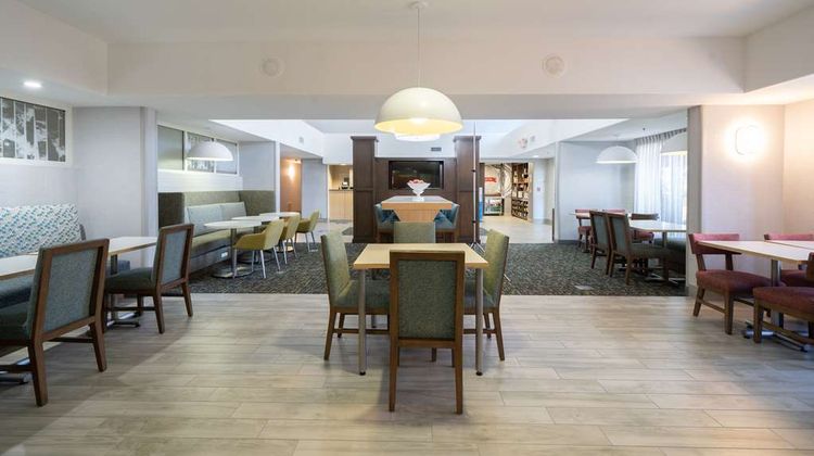 Hampton Inn & Suites Modesto-Salida Lobby