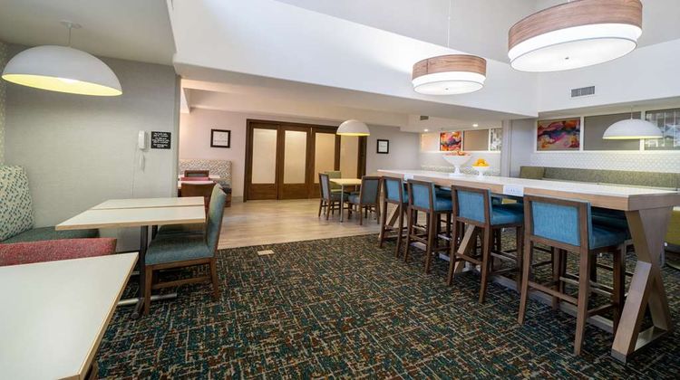Hampton Inn & Suites Modesto-Salida Lobby