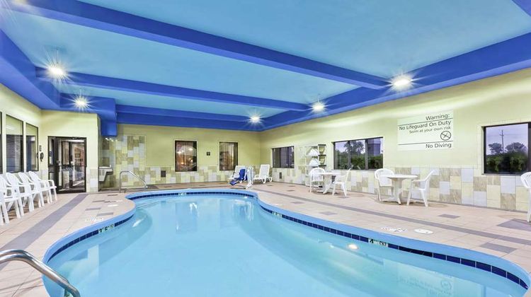 Hampton Inn Monroe Pool