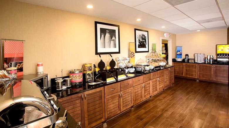<b>Hampton Inn Morehead City Restaurant</b>. Images powered by <a href="https://iceportal.shijigroup.com/" title="IcePortal" target="_blank">IcePortal</a>.
