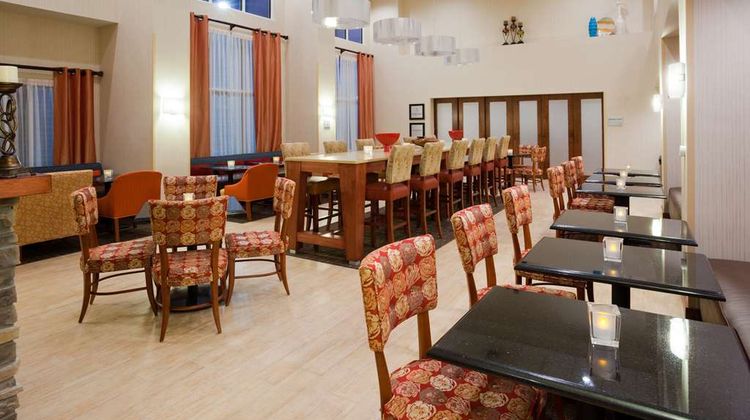 Hampton Inn & Suites Minot Airport Restaurant